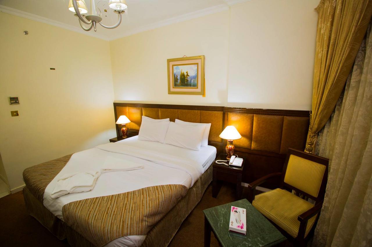Anwar Al Zahraa Hotel Medina Exterior photo