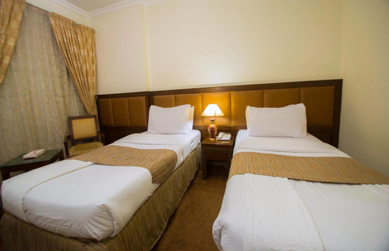 Anwar Al Zahraa Hotel Medina Exterior photo